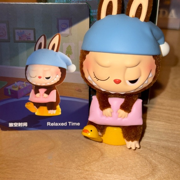 Monsters 1 am series - Relaxing time - Picture 2 of 3